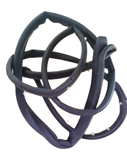 EMPAQUE CAUCHO PUERTA LATERAL DERECHA DAMAS -MK DAEWOO 