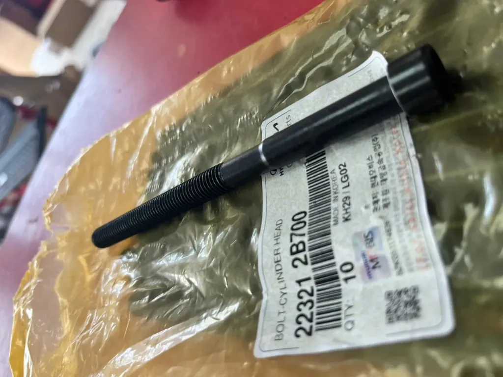 Tornillos Culata Hyundai Accent Marca Mobis